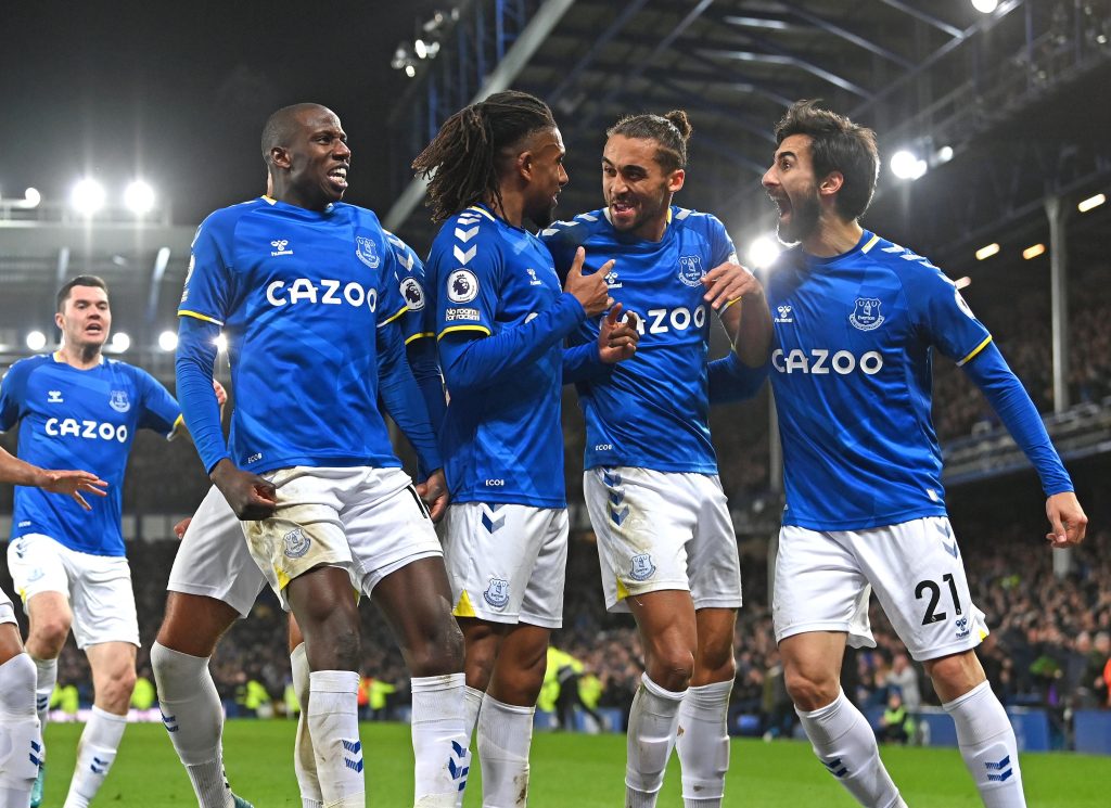 Everton cũng ghi dấu ấn với 4 chiến thắng liên tiếp tại Premier League